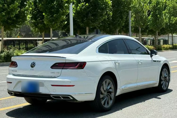 Used Volkswagen FAW-Volkswagen CC 2023 380TSI Striking Edition Exterior 8