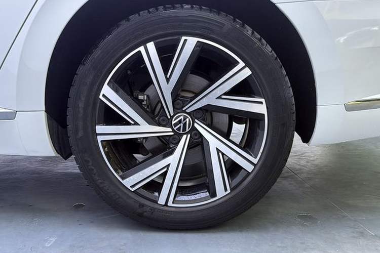 Used Volkswagen FAW-Volkswagen CC 2023 330TSI Ignite Edition Exterior 9