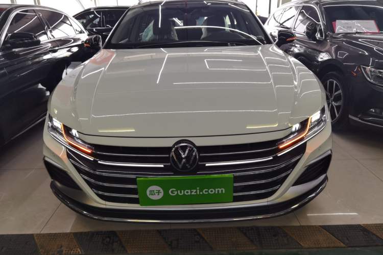 Used Volkswagen FAW-Volkswagen CC 2023 Hunting Vehicle 380TSI Hunter's Heart Edition Front