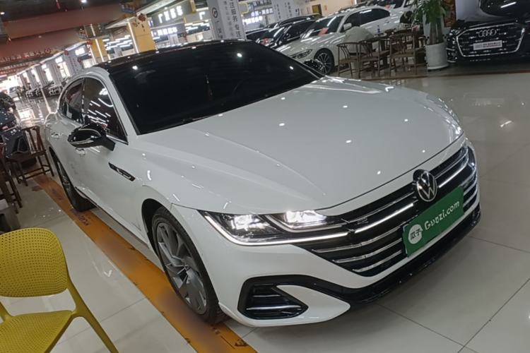 Used Volkswagen FAW-Volkswagen CC 2023 380TSI Striking Edition Front Right 45 Deg