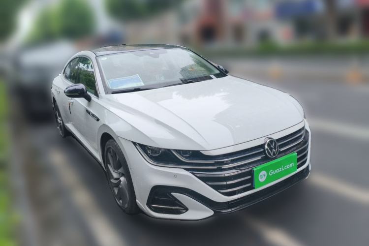 Used Volkswagen FAW-Volkswagen CC 2023 380TSI Striking Edition Front Right 45 Deg