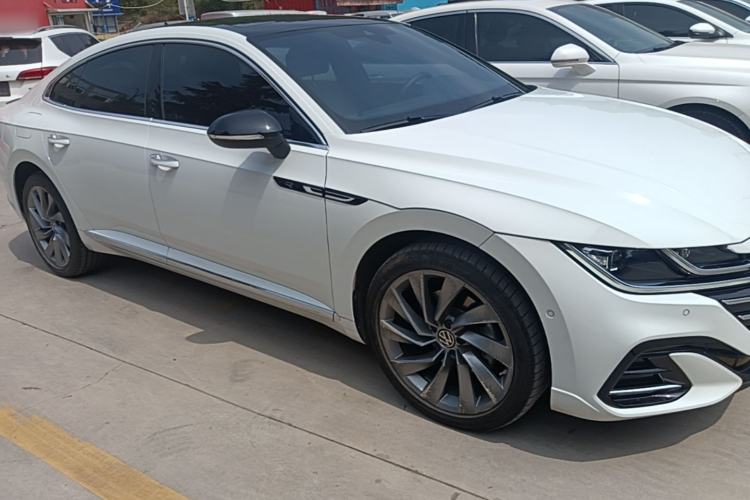 Used Volkswagen FAW-Volkswagen CC 2023 380TSI Striking Edition Front Right 45 Deg