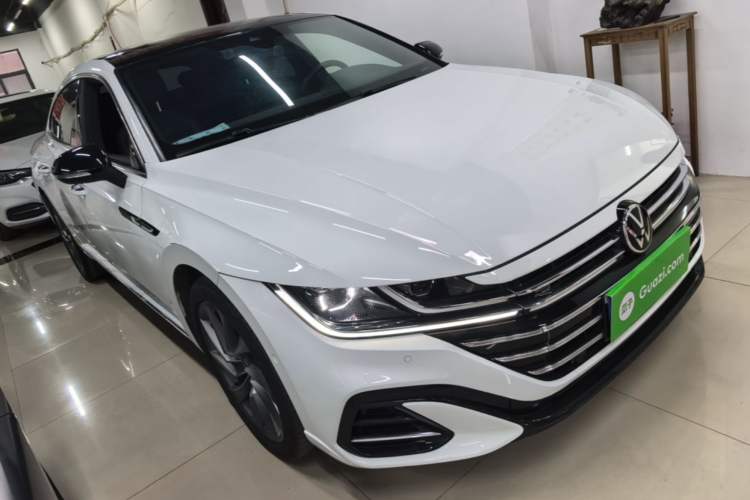 Used Volkswagen FAW-Volkswagen CC 2023 380TSI Striking Edition Front Right 45 Deg