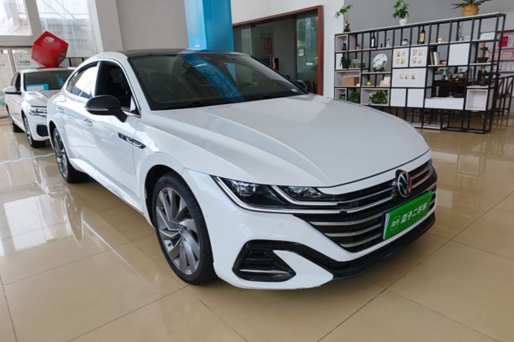 Used Volkswagen FAW-Volkswagen CC 2023 380TSI Striking Edition Front Right 45 Deg