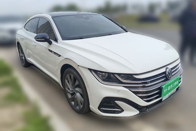 Used Volkswagen FAW-Volkswagen CC 2023 380TSI Striking Edition Front Right 45 Deg