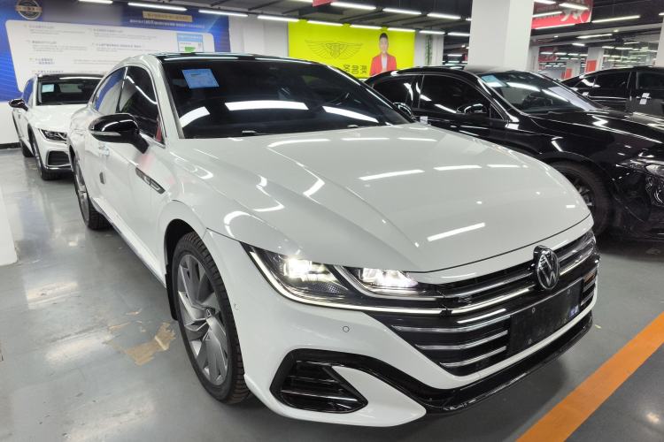 Used Volkswagen FAW-Volkswagen CC 2023 380TSI Striking Edition Front Right 45 Deg