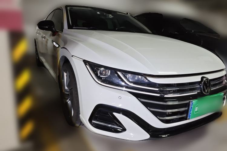 Used Volkswagen FAW-Volkswagen CC 2023 380TSI Striking Edition Front Right 45 Deg