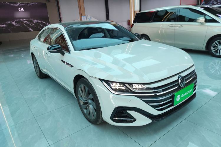 Used Volkswagen FAW-Volkswagen CC 2023 380TSI Striking Edition Front Right 45 Deg