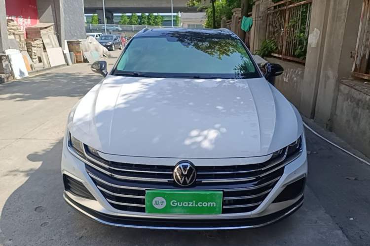 Used Volkswagen FAW-Volkswagen CC 2023 Hunting Vehicle 380TSI Hunter's Heart Edition Front