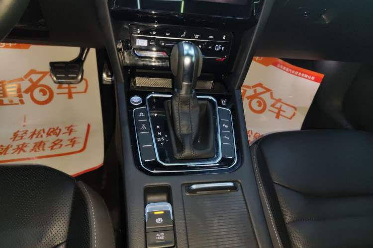 Used Volkswagen FAW-Volkswagen CC 2023 Hunting Vehicle 380TSI Hunter's Heart Edition Gear Lever