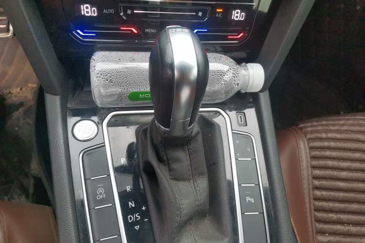 Used Volkswagen FAW-Volkswagen CC 2023 330TSI Ignite Edition Gear Lever