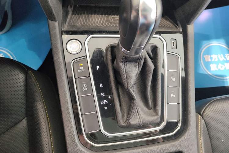 Used Volkswagen FAW-Volkswagen CC 2023 380TSI Striking Edition Gear Lever