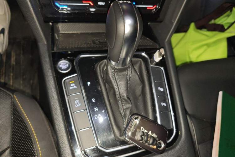 Used Volkswagen FAW-Volkswagen CC 2023 380TSI Striking Edition Gear Lever