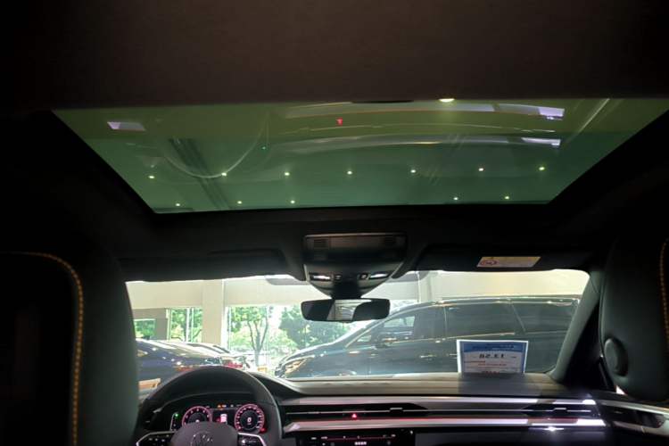 Used Volkswagen FAW-Volkswagen CC 2023 380TSI Striking Edition Headliner