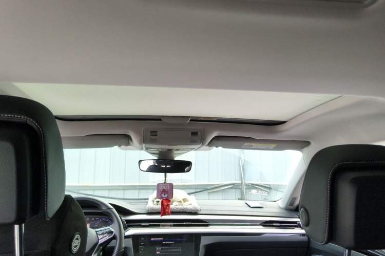 Used Volkswagen FAW-Volkswagen CC 2023 380TSI Striking Edition Headliner