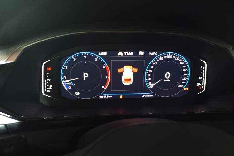 Used Volkswagen FAW-Volkswagen CC 2023 Hunting Vehicle 380TSI Hunter's Heart Edition Instrument Cluster