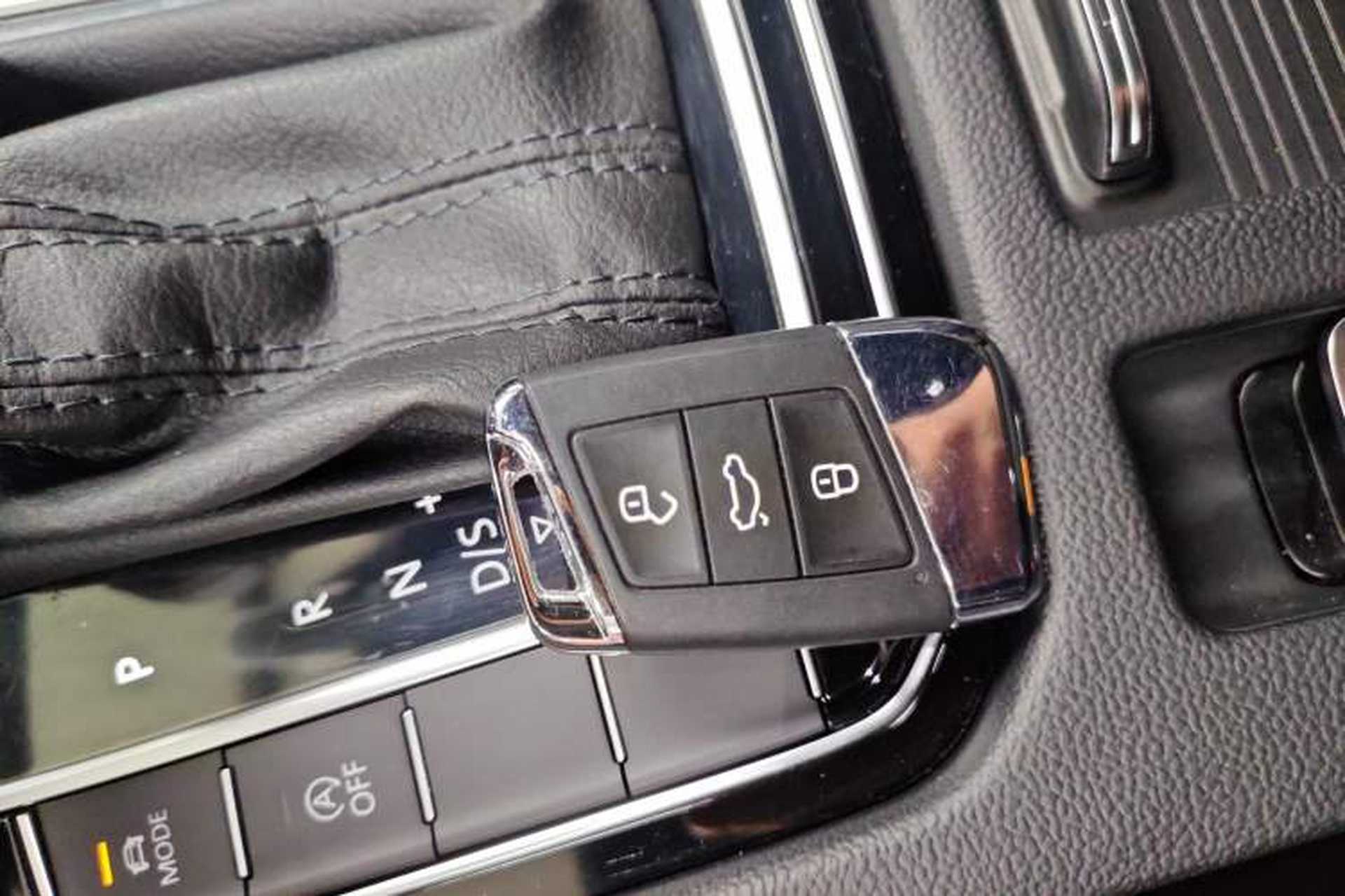 Used Volkswagen FAW-Volkswagen CC 2023 380TSI Striking Edition Interior 1