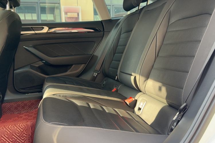 Used Volkswagen FAW-Volkswagen CC 2023 Hunting Vehicle 380TSI Hunter's Heart Edition Interior 1
