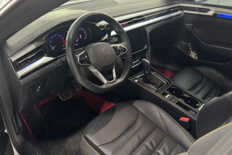 Used Volkswagen FAW-Volkswagen CC 2023 380TSI Striking Edition Interior 1