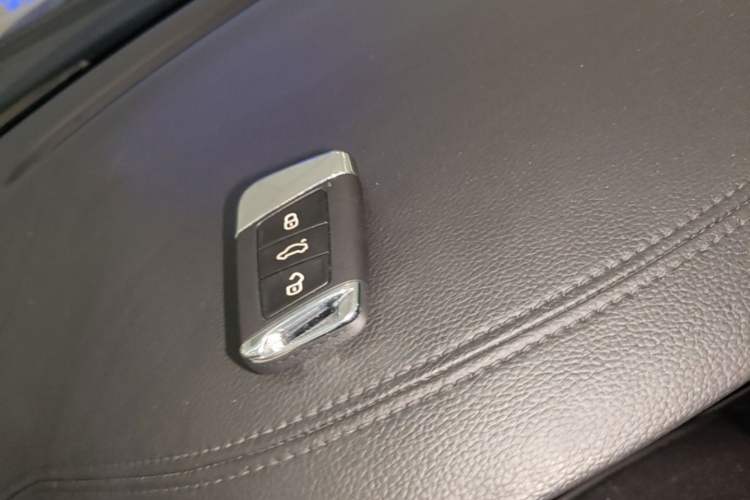 Used Volkswagen FAW-Volkswagen CC 2023 380TSI Striking Edition Interior 1