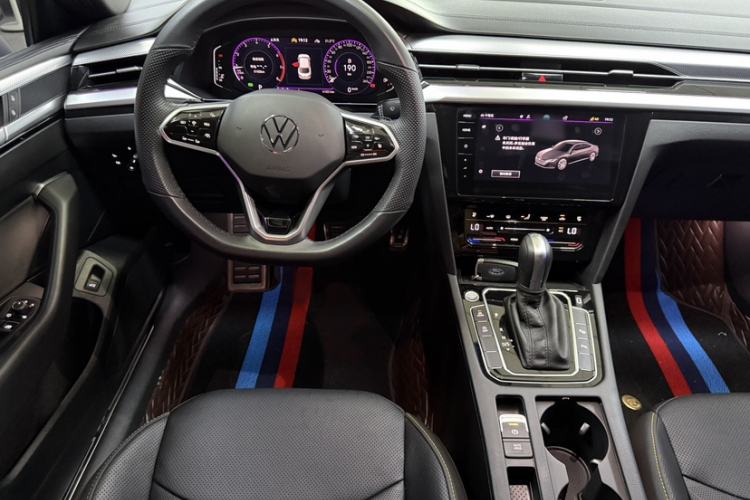 Used Volkswagen FAW-Volkswagen CC 2023 380TSI Striking Edition Interior 10