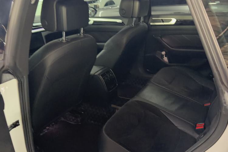 Used Volkswagen FAW-Volkswagen CC 2023 330TSI Ignite Edition Interior 2