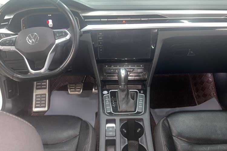 Used Volkswagen FAW-Volkswagen CC 2023 Hunting Vehicle 380TSI Hunter's Heart Edition Interior 3