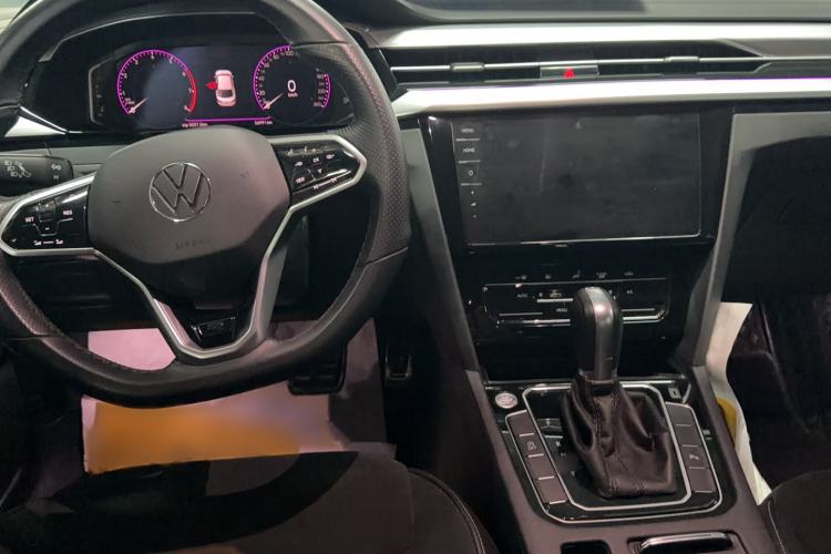 Used Volkswagen FAW-Volkswagen CC 2023 330TSI Ignite Edition Interior 3