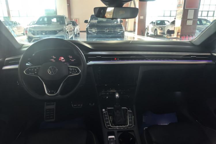 Used Volkswagen FAW-Volkswagen CC 2023 380TSI Striking Edition Interior 3