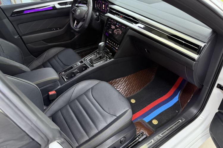 Used Volkswagen FAW-Volkswagen CC 2023 380TSI Striking Edition Interior 4
