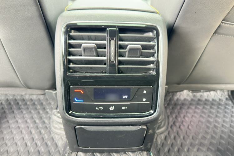 Used Volkswagen FAW-Volkswagen CC 2023 380TSI Striking Edition Interior 4
