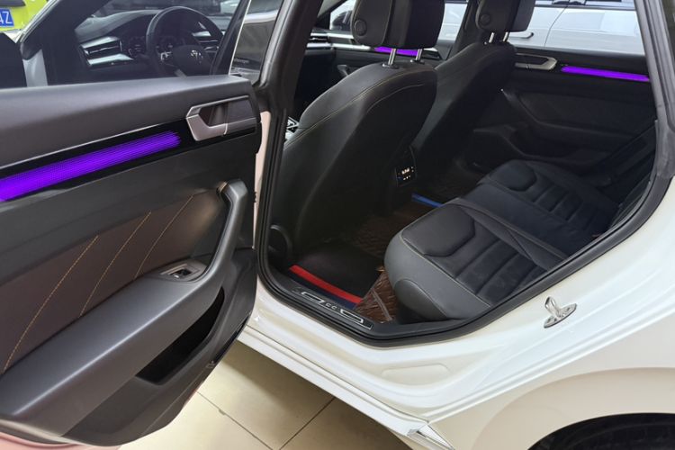 Used Volkswagen FAW-Volkswagen CC 2023 380TSI Striking Edition Interior 5