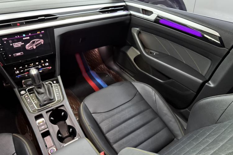Used Volkswagen FAW-Volkswagen CC 2023 380TSI Striking Edition Interior 6