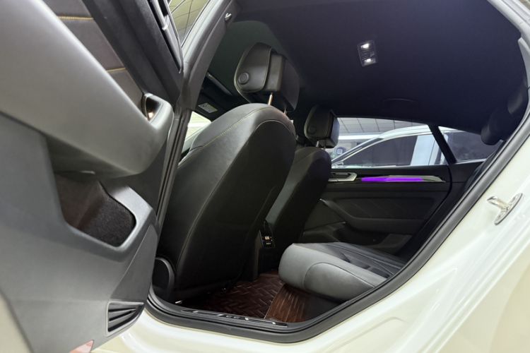 Used Volkswagen FAW-Volkswagen CC 2023 380TSI Striking Edition Interior 7