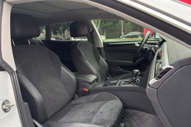 Used Volkswagen FAW-Volkswagen CC 2023 Adventure Vehicle 330TSI Hunter Vision Edition Interior 7