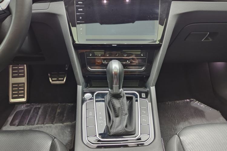 Used Volkswagen FAW-Volkswagen CC 2023 Hunting Vehicle 380TSI Hunter's Heart Edition Interior 7