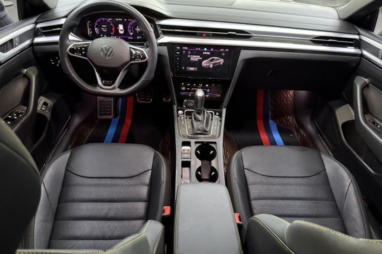 Used Volkswagen FAW-Volkswagen CC 2023 380TSI Striking Edition Interior 8