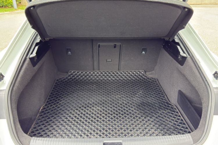Used Volkswagen FAW-Volkswagen CC 2023 380TSI Striking Edition Interior 9