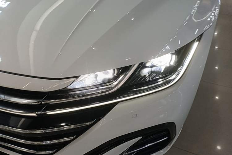 Used Volkswagen FAW-Volkswagen CC 2023 380TSI Striking Edition Left Front Headlight