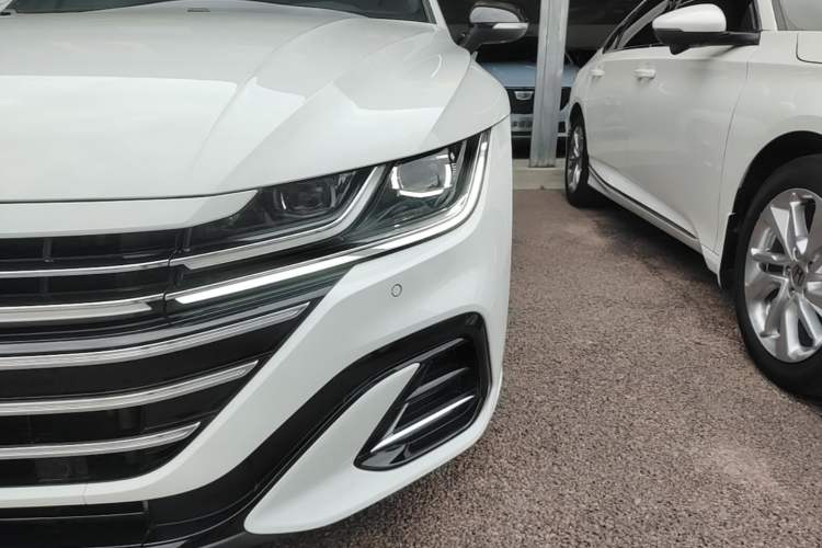 Used Volkswagen FAW-Volkswagen CC 2023 380TSI Striking Edition Left Front Headlight