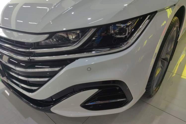Used Volkswagen FAW-Volkswagen CC 2023 380TSI Striking Edition Left Front Headlight