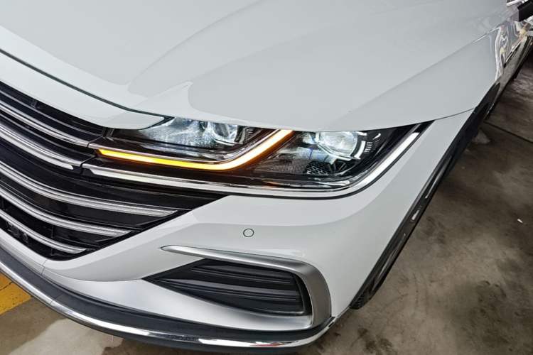 Used Volkswagen FAW-Volkswagen CC 2023 Hunting Vehicle 380TSI Hunter's Heart Edition Left Front Headlight