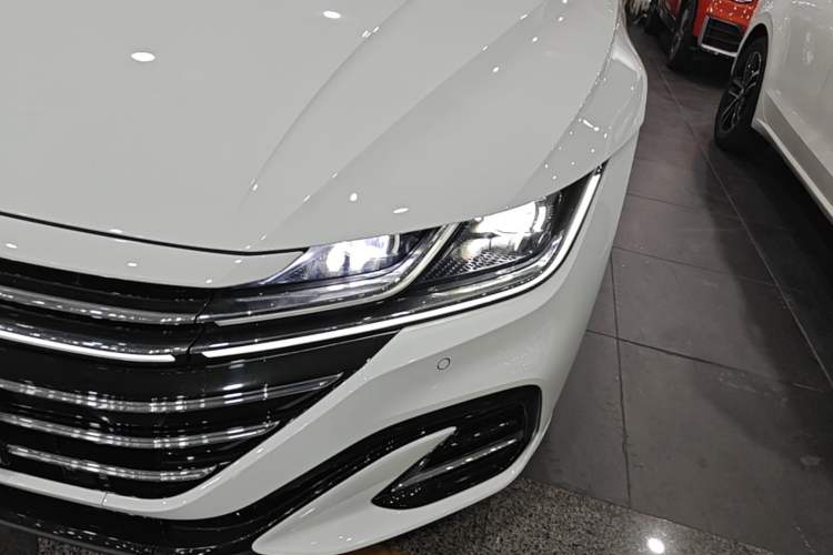 Used Volkswagen FAW-Volkswagen CC 2023 380TSI Striking Edition Left Front Headlight