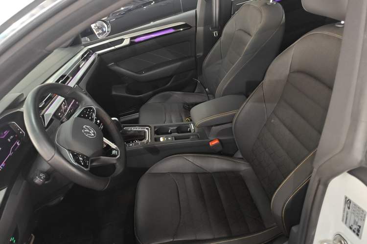 Used Volkswagen FAW-Volkswagen CC 2023 380TSI Striking Edition Left Front Seat