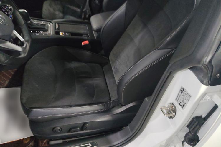 Used Volkswagen FAW-Volkswagen CC 2023 330TSI Ignite Edition Left Front Seat