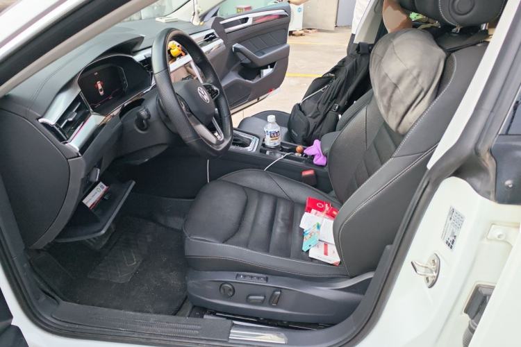 Used Volkswagen FAW-Volkswagen CC 2023 380TSI Striking Edition Left Front Seat