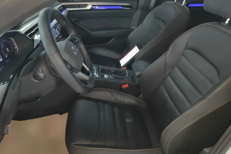 Used Volkswagen FAW-Volkswagen CC 2023 380TSI Striking Edition Left Front Seat