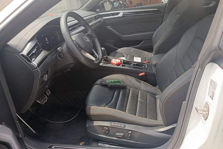 Used Volkswagen FAW-Volkswagen CC 2023 380TSI Striking Edition Left Front Seat