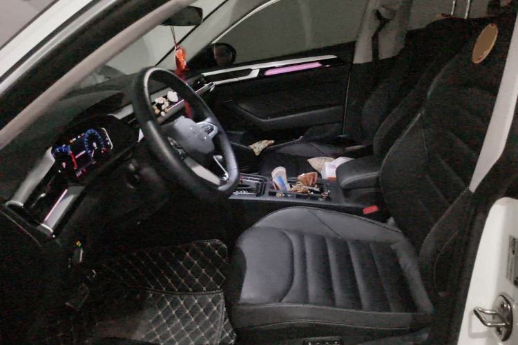 Used Volkswagen FAW-Volkswagen CC 2023 Hunting Vehicle 380TSI Hunter's Heart Edition Left Front Seat