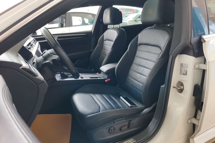 Used Volkswagen FAW-Volkswagen CC 2023 380TSI Striking Edition Left Front Seat
